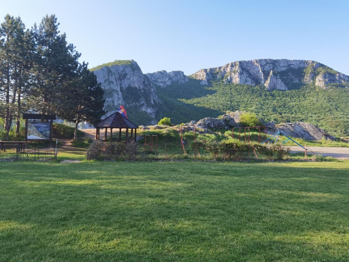 Kır Evi -guest House -ramonda Serbika