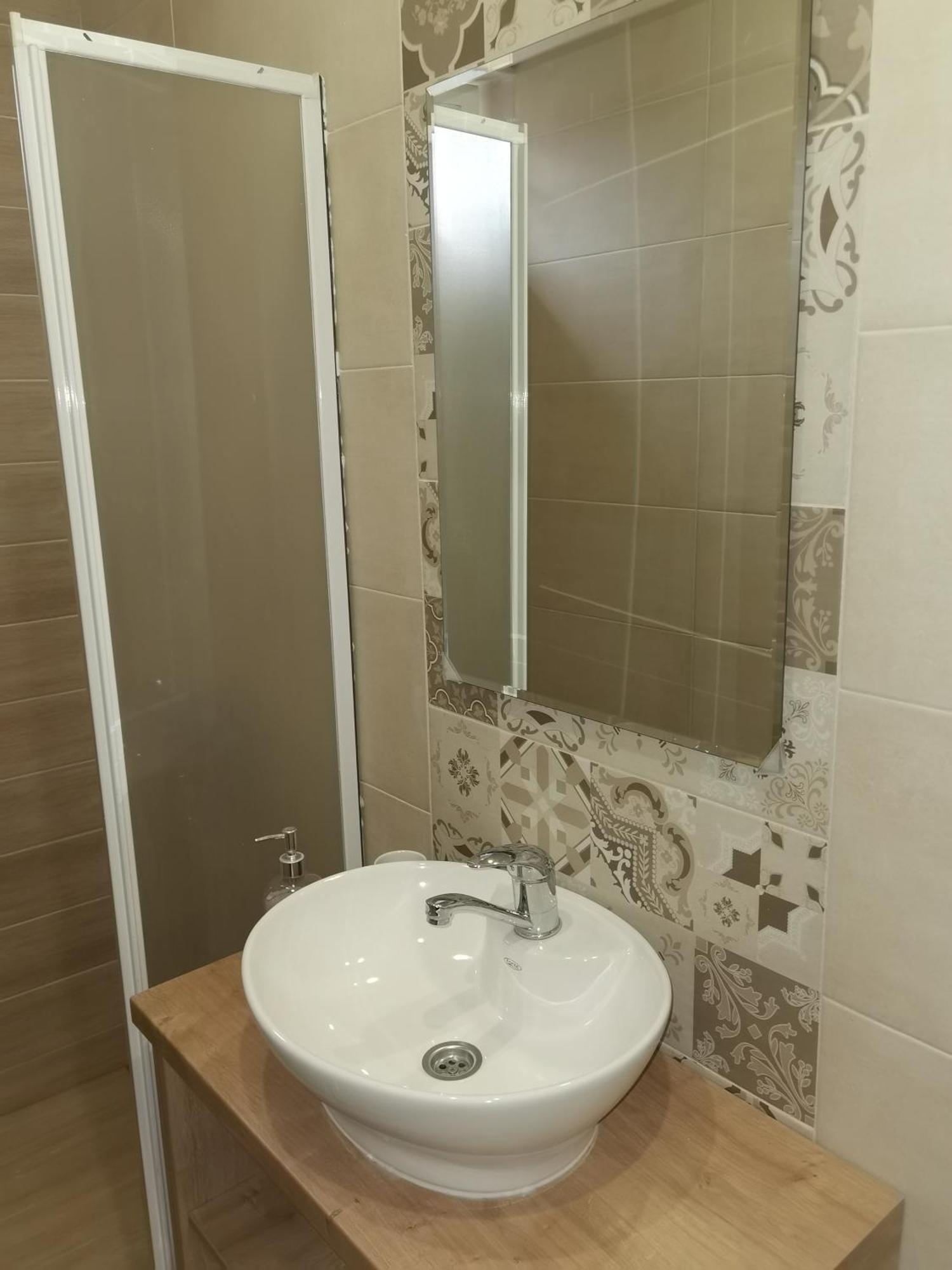 -guest House -ramonda Serbika