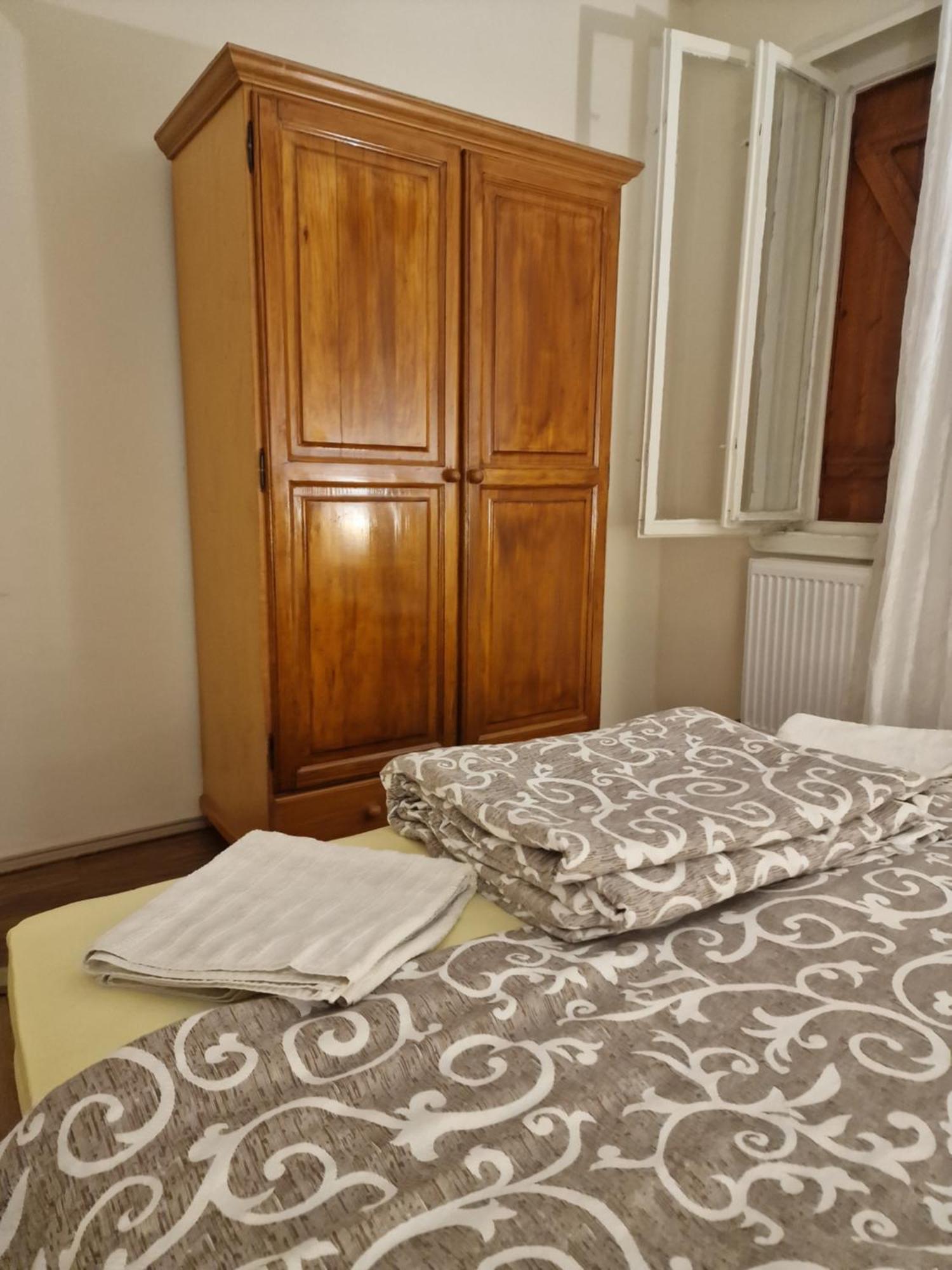 -guest House -ramonda Serbika Ni